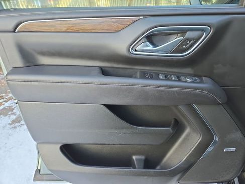 Used 2024 Chevrolet Tahoe Premier image 13