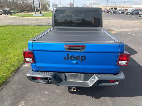 Used 2020 Jeep Gladiator Sport w/ Quick Order Package 24S AWD/4WD image 19