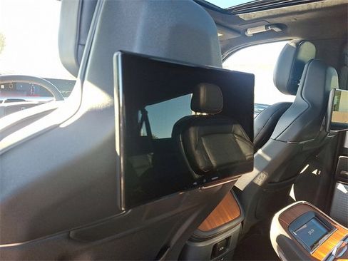 New 2025 Lincoln Navigator L Black Label image 6