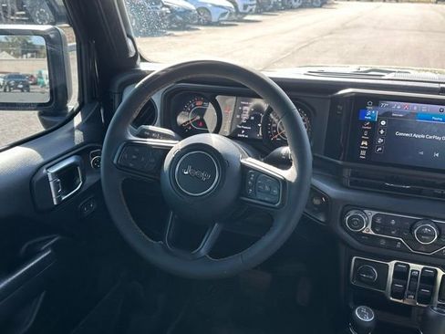 Used 2024 Jeep Wrangler Sport S image 18
