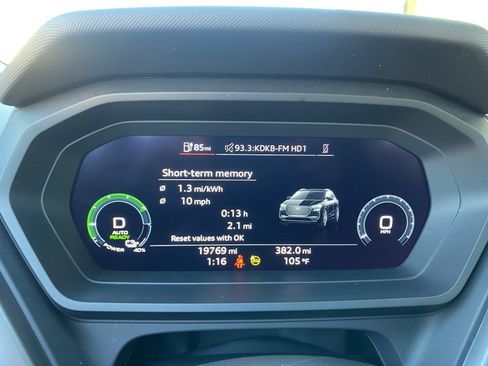 Used 2022 Audi Q4 e-tron Premium Plus image 33