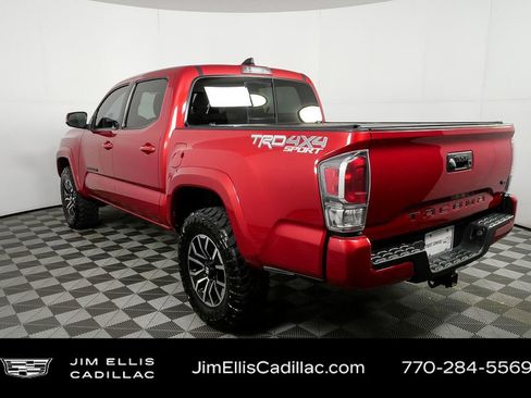 Used 2020 Toyota Tacoma TRD Sport image 3