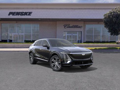 New 2026 Cadillac Lyriq Luxury image 1