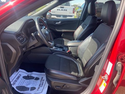 Used 2024 Ford Escape ST-Line w/ Tech Pack #1 FWD image 16