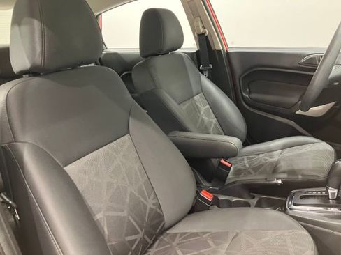 Used 2013 Ford Fiesta SE FWD image 36