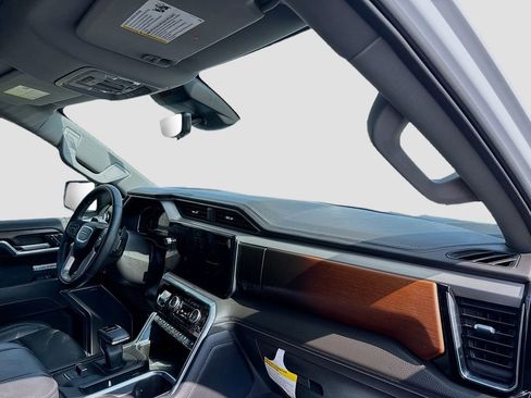 Used 2024 GMC Sierra 1500 Denali w/ Denali Reserve Package image 26