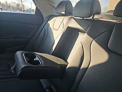 New 2026 Hyundai Elantra Limited image 32