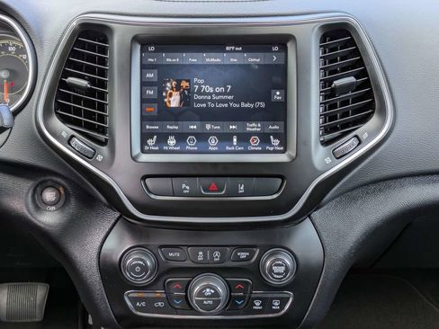 Used 2022 Jeep Cherokee Latitude Lux FWD image 20