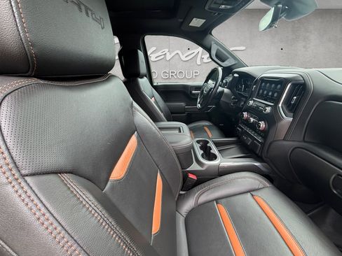 Used 2021 GMC Sierra 1500 AT4 w/ AT4 Premium Package image 29