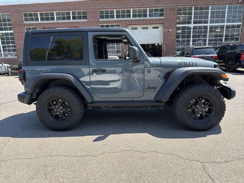 Used 2024 Jeep Wrangler Sport AWD/4WD image 8