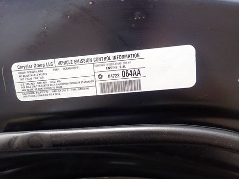 Used 2013 Dodge Avenger SE FWD image 38