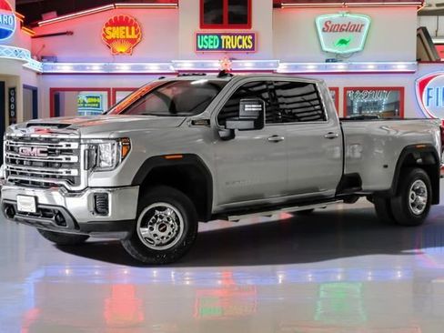 Used 2022 GMC Sierra 3500 SLE AWD/4WD image 2