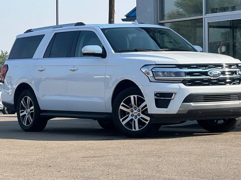 Used 2024 Ford Expedition Max Limited AWD/4WD image 2