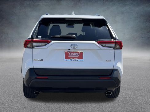 Used 2024 Toyota RAV4 XLE FWD image 5