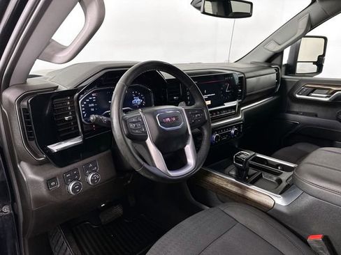 Used 2024 GMC Sierra 1500 Elevation w/ X31 Off-Road Package AWD/4WD image 10