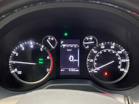 Used 2023 Lexus GX 460 Premium image 16