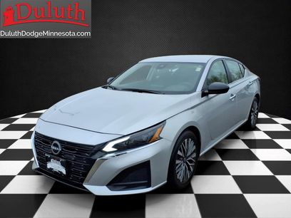 Used 2024 Nissan Altima 2.5 SV