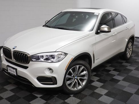 Used 2019 BMW X6 xDrive35i w/ Premium Package image 2