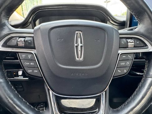 Used 2021 Lincoln Nautilus Reserve w/ Monochromatic Package AWD/4WD image 9
