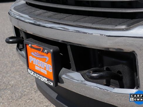 Used 2018 Ford F550 4x4 Crew Cab Super Duty image 45