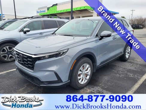 Used 2023 Honda CR-V LX image 1