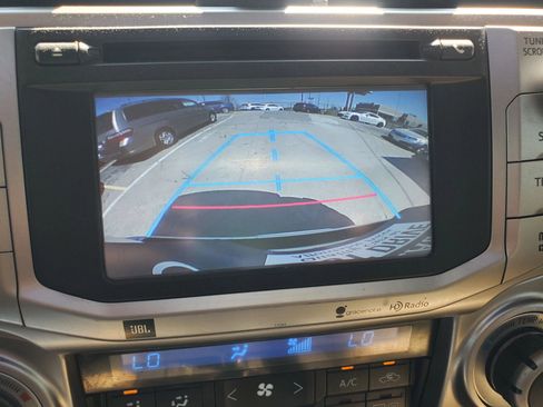 Used 2015 Toyota 4Runner Limited AWD/4WD image 52