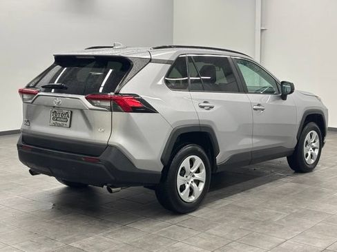 Used 2019 Toyota RAV4 LE w/ Carpet Mat Package FWD image 2