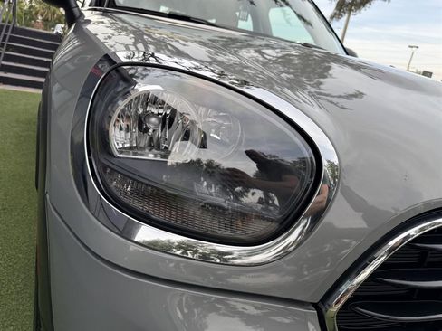 Used 2017 MINI Cooper Countryman FWD image 9