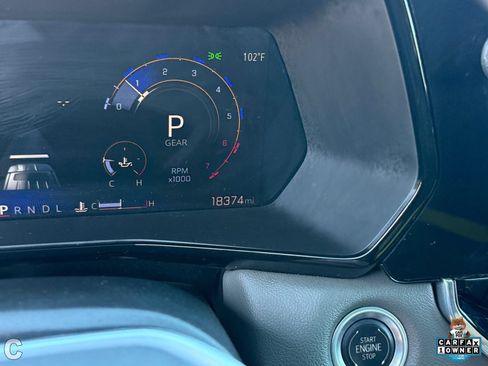 Certified 2024 Chevrolet Colorado ZR2 w/ ZR2 Convenience Package III AWD/4WD image 30