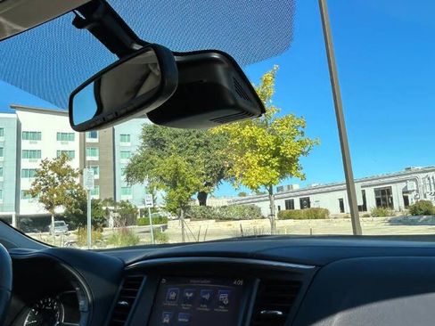 Used 2019 INFINITI QX60 Luxe w/ Sensory Package image 42