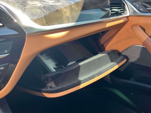 Used 2021 BMW 530i xDrive w/ Premium Package image 10