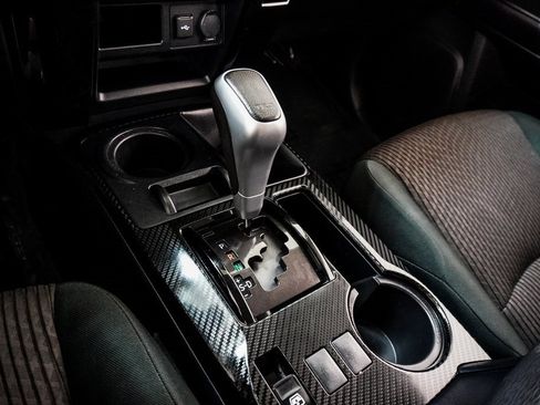 Used 2022 Toyota 4Runner TRD Off-Road image 40