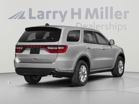 Used 2021 Dodge Durango R/T w/ Blacktop Package RWD image 2