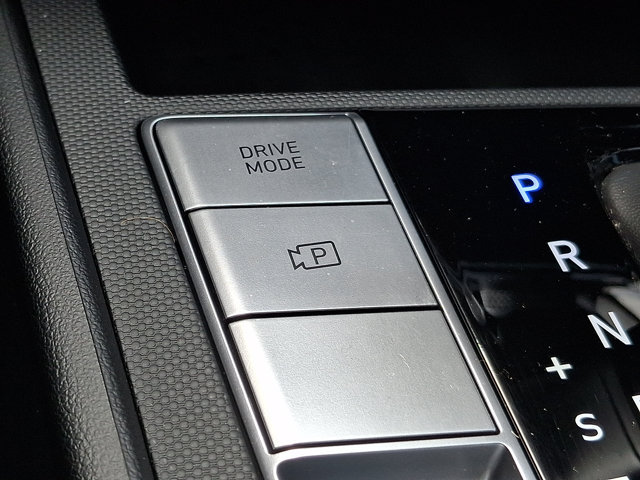 Certified 2023 Hyundai Elantra Limited FWD image 24