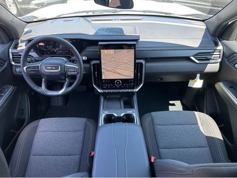 New 2025 GMC Acadia Elevation FWD image 16