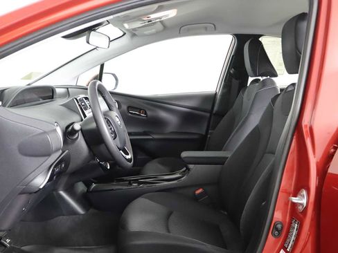 Used 2020 Toyota Prius Prime LE FWD image 12