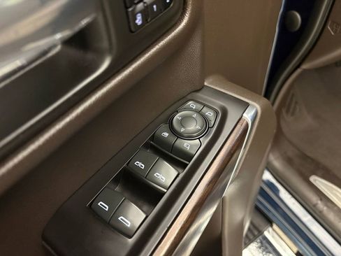 Used 2020 GMC Sierra 1500 SLT AWD/4WD image 4