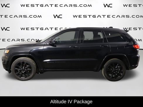 Used 2018 Jeep Grand Cherokee Altitude image 5
