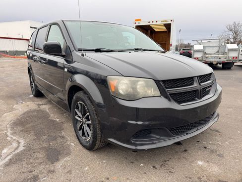 Used 2014 Dodge Grand Caravan SE image 7