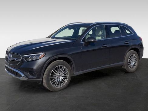 Certified 2025 Mercedes-Benz GLE 450 GLE 450 image 4