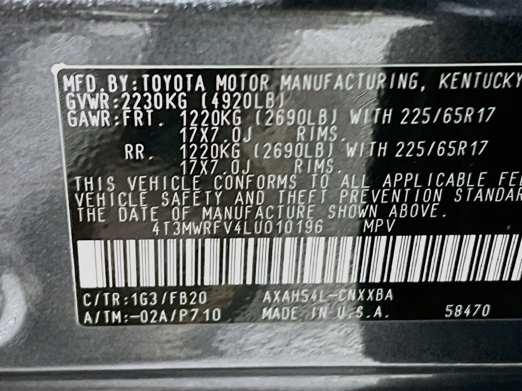 Used 2020 Toyota RAV4 LE w/ Carpet Mat Package AWD/4WD image 28