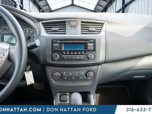 Used 2017 Nissan Sentra S w/ S Style Package image 8