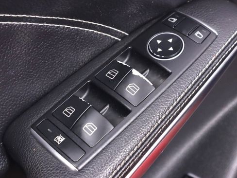 Used 2019 Mercedes-Benz CLA 250 image 24