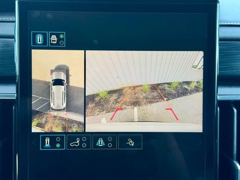Used 2025 GMC Acadia Elevation FWD image 21