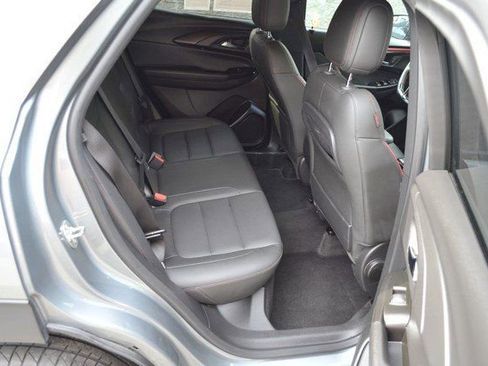 Used 2024 Chevrolet TrailBlazer RS image 35