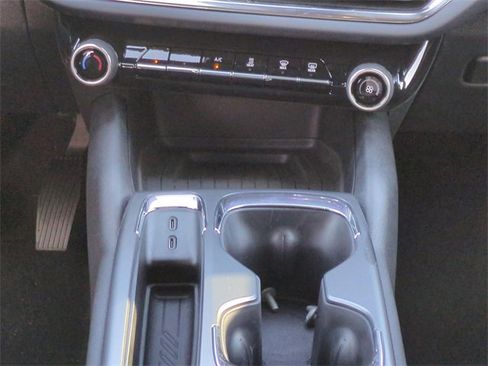 New 2026 Chevrolet Equinox EV LT image 19