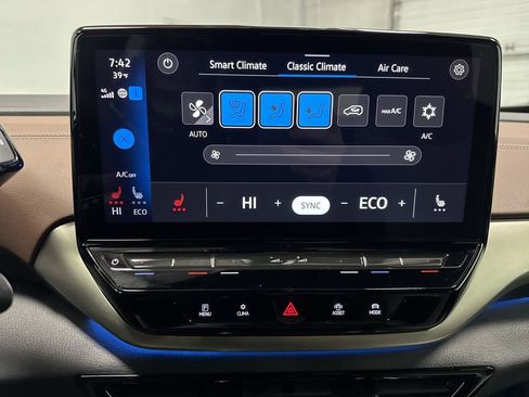 Used 2023 Volkswagen ID.4 Pro image 18