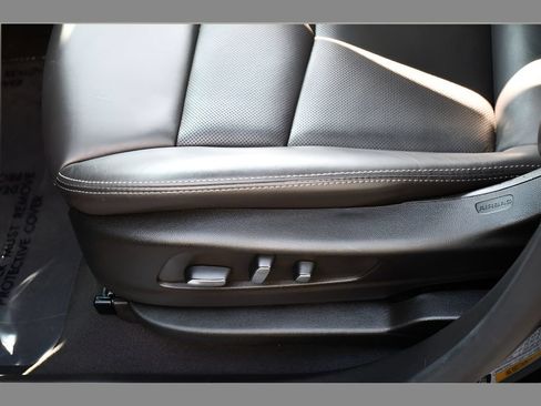 Used 2023 Cadillac XT5 Premium Luxury w/ LPO, Floor Liner Package AWD/4WD image 33