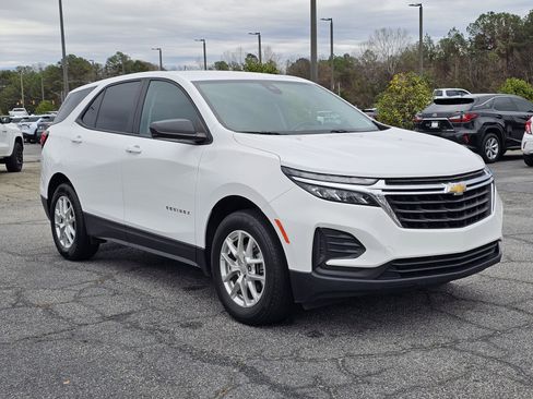 Used 2023 Chevrolet Equinox LS image 53