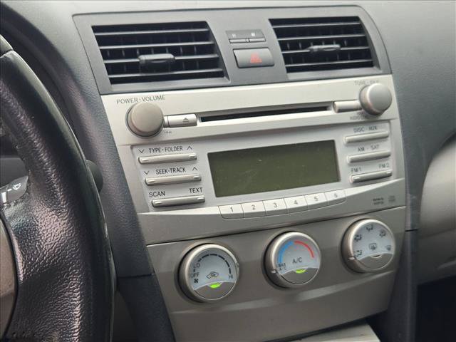 Used 2011 Toyota Camry SE w/ SE Extra-Value Pkg #1 FWD image 11